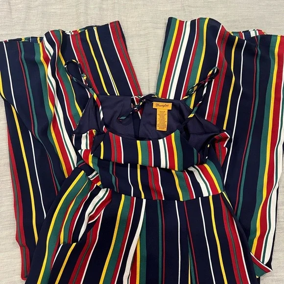 Wrangler Women’s Multicolor Striped Jumpsuit Size Large - Picture 3 of 6